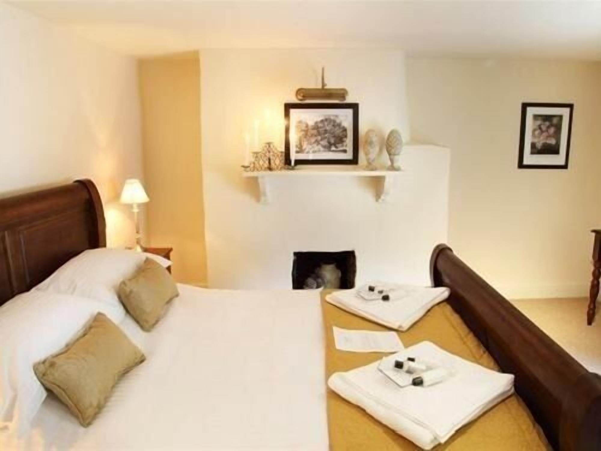 The George Inn Hatherleigh Екстер'єр фото