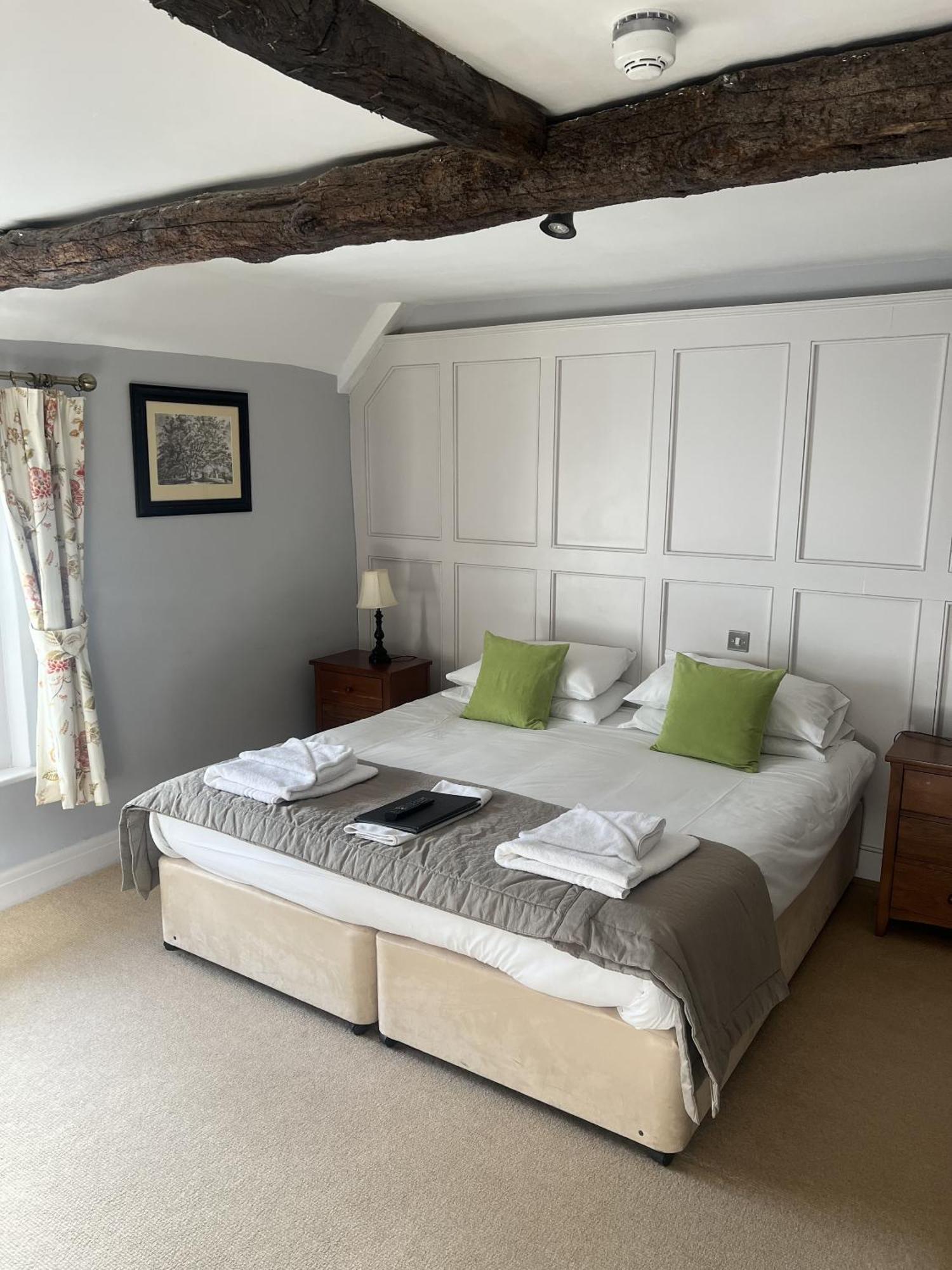The George Inn Hatherleigh Екстер'єр фото