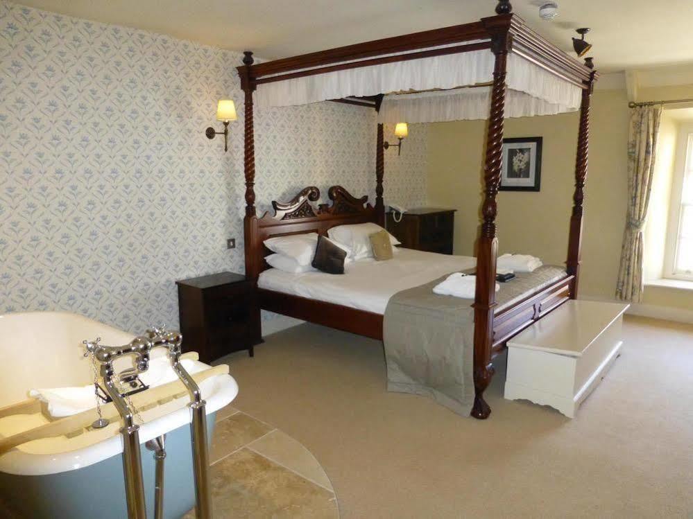 The George Inn Hatherleigh Екстер'єр фото