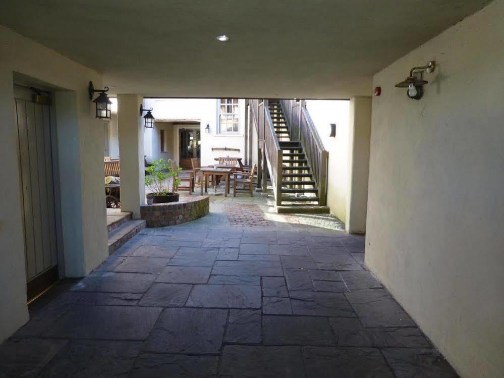The George Inn Hatherleigh Екстер'єр фото